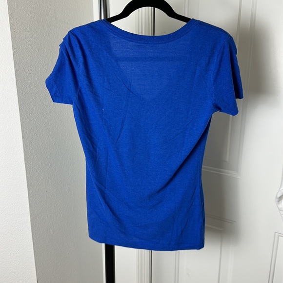 UK V-neck T-shirt - Picture 3 of 3